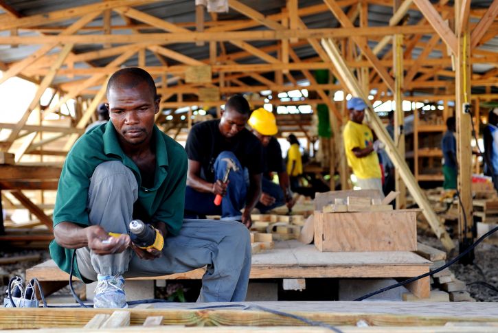 Free picture: preparing, shelter, materials, workers, prepare ...